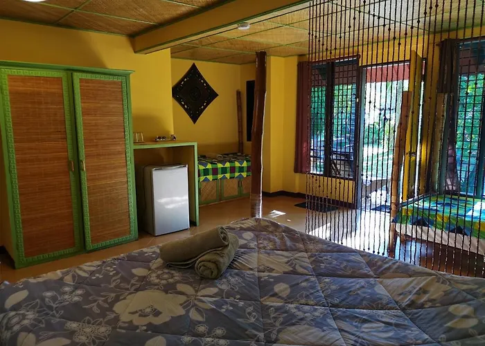 Resort Ravenala 3*