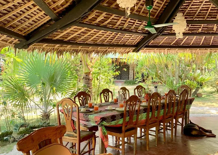 Resort Ravenala 3*