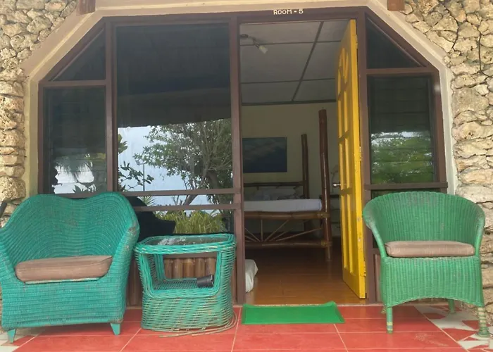 Resort Ravenala 3*